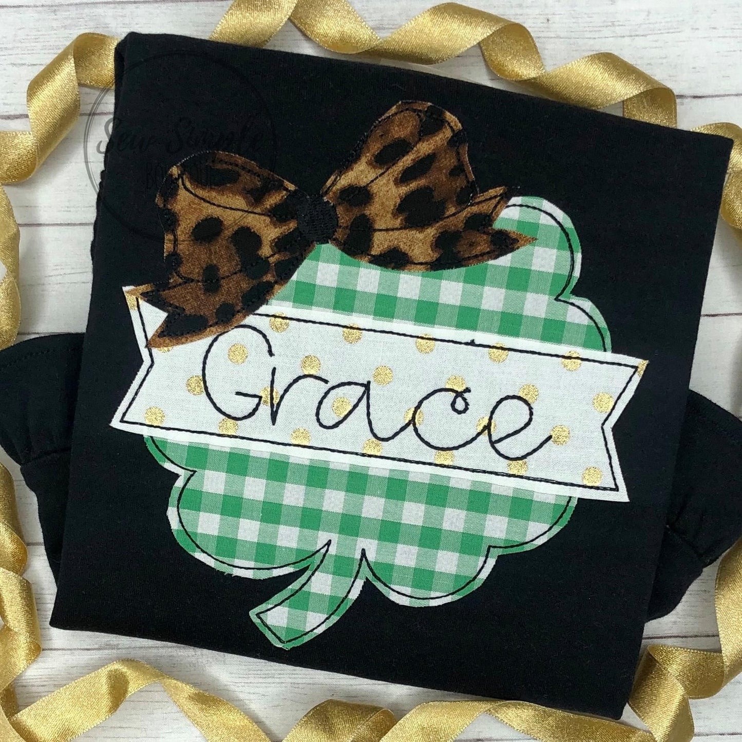 CLOVER BANNER (BOW)