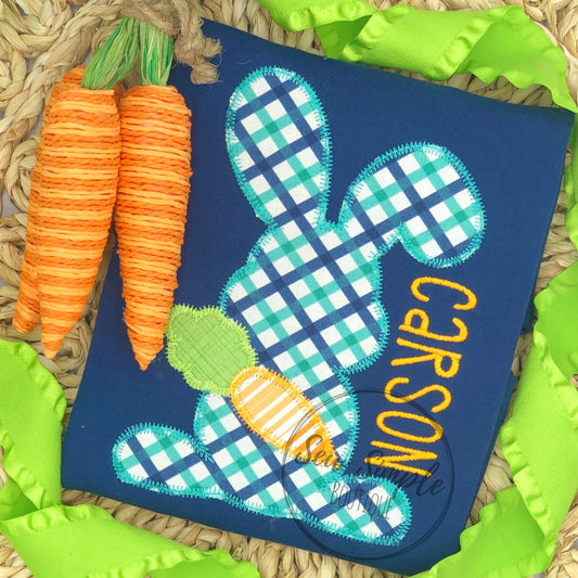 BUNNY WITH CARROT OUTLINE